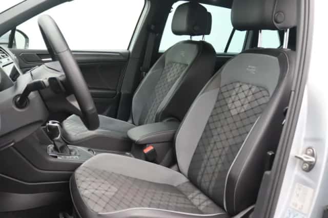 Volkswagen Tiguan (2021) thumbnail 5
