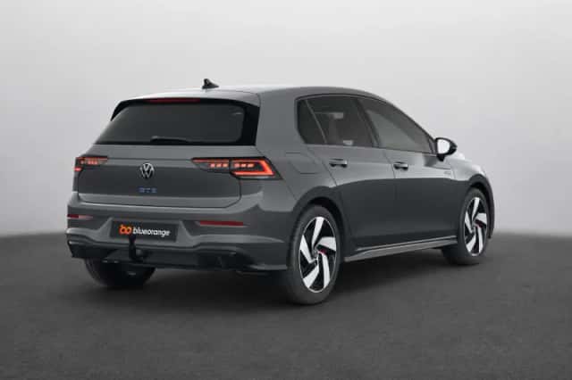 Volkswagen Golf (2026) thumbnail 3