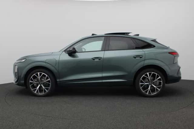 Audi Q3 (2026) thumbnail 2