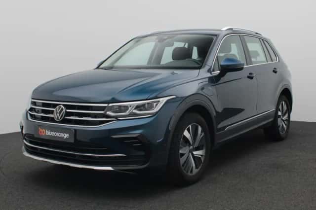 Volkswagen Tiguan (2022) thumbnail 1