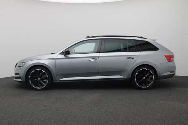 Škoda Superb (2021) thumbnail 2