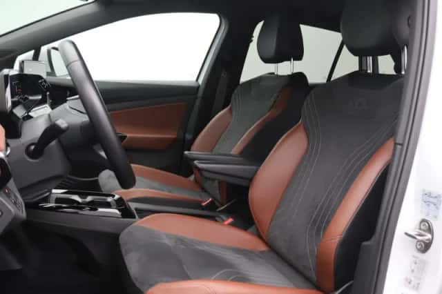 Volkswagen ID.4 (2022) thumbnail 5
