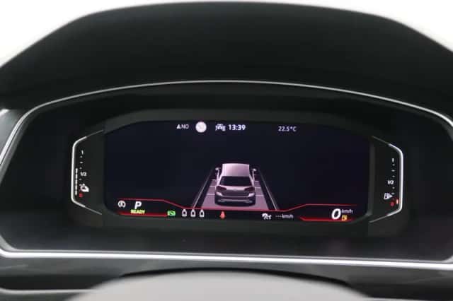 Volkswagen Tiguan (2023) thumbnail 6