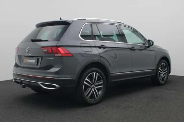 Volkswagen Tiguan (2023) thumbnail 3