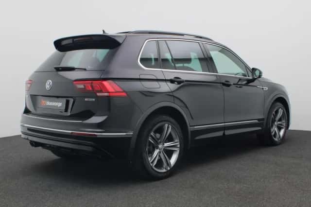 Volkswagen Tiguan (2018) thumbnail 3