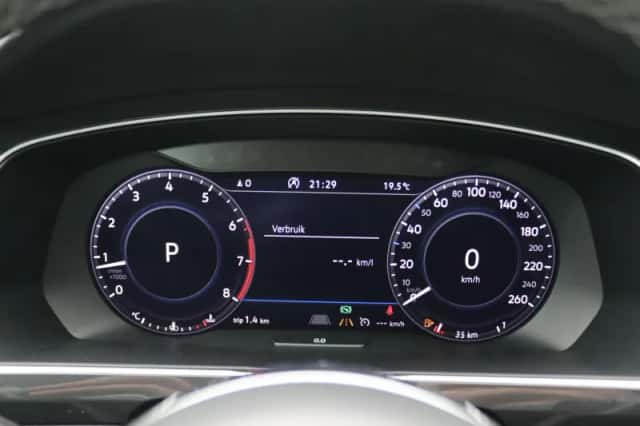Volkswagen Tiguan (2018) thumbnail 6