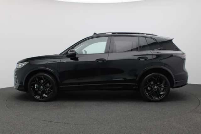 Volkswagen Tiguan (2026) thumbnail 2