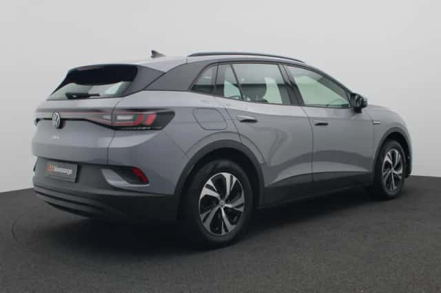 Volkswagen ID.4 (2023) thumbnail 3