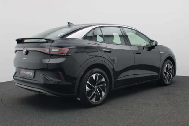 Volkswagen ID.5 (2023) thumbnail 3