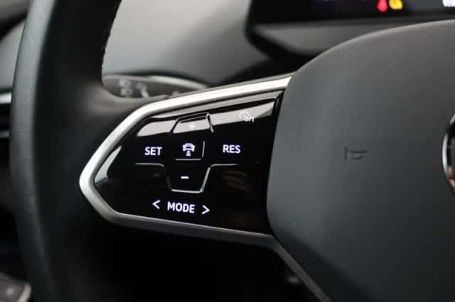 Volkswagen ID.5 (2023) thumbnail 6
