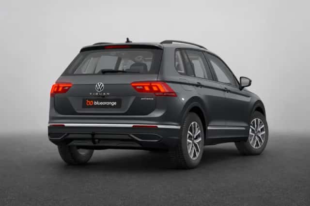 Volkswagen Tiguan (2022) thumbnail 3