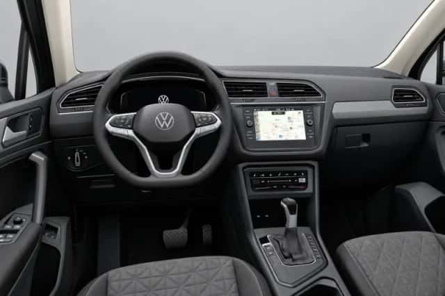 Volkswagen Tiguan (2022) thumbnail 4