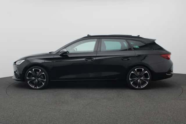 CUPRA Leon Sportstourer (2023) thumbnail 2