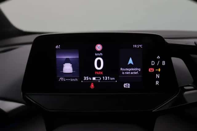 Volkswagen ID.4 (2023) thumbnail 6