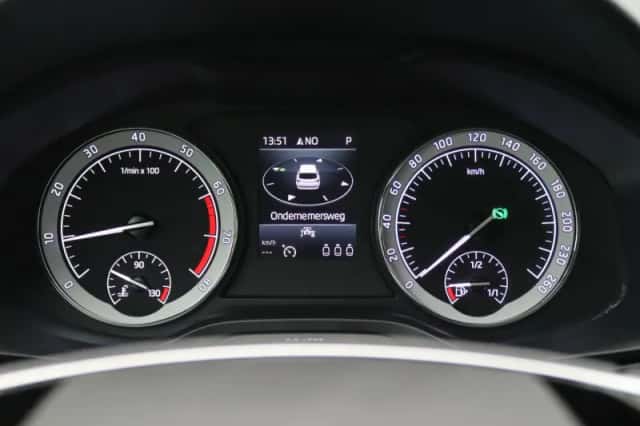 Škoda Karoq (2023) thumbnail 6