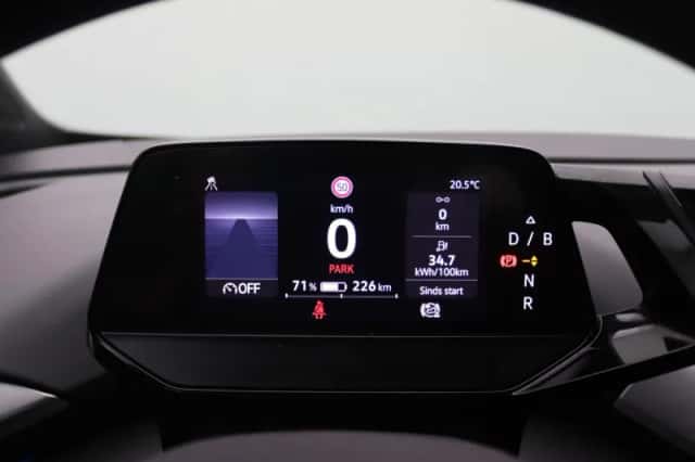 Volkswagen ID.4 (2022) thumbnail 6