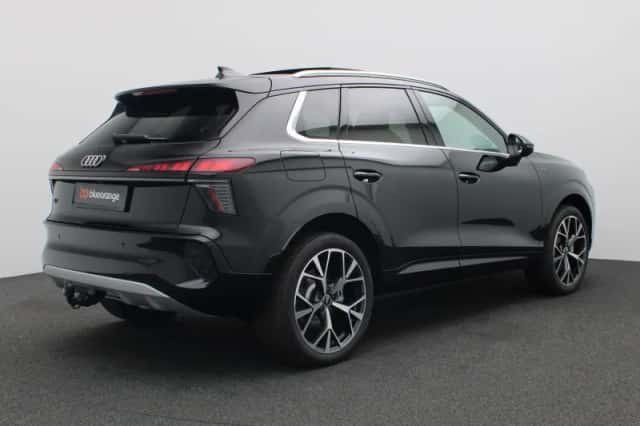 Audi Q3 (2026) thumbnail 3