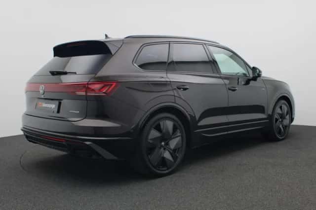 Volkswagen Touareg (2026) thumbnail 3