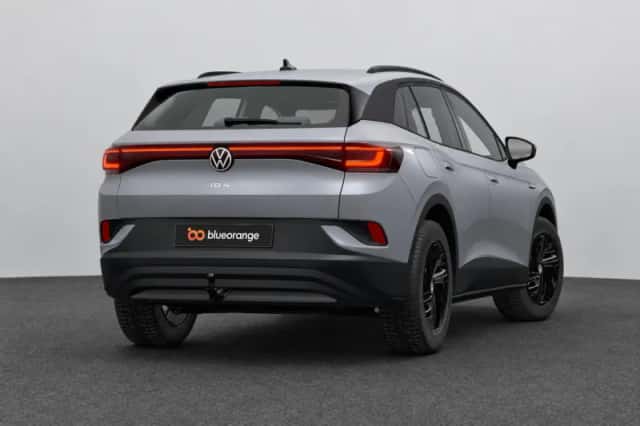 Volkswagen ID.4 (2023) thumbnail 3
