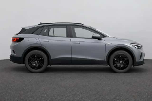 Volkswagen ID.4 (2023) thumbnail 5