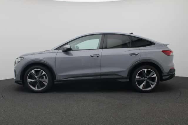 Audi Q4 e-tron (2024) thumbnail 2