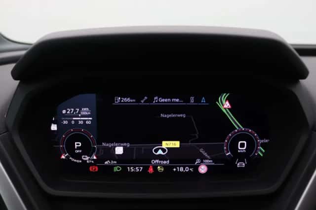 Audi Q4 e-tron (2024) thumbnail 6