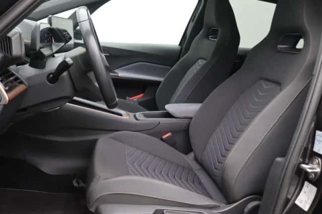 CUPRA Born (2022) thumbnail 5