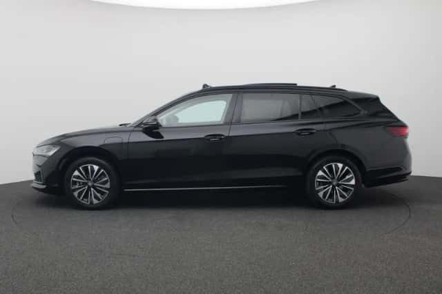 Škoda Superb (2025) thumbnail 2