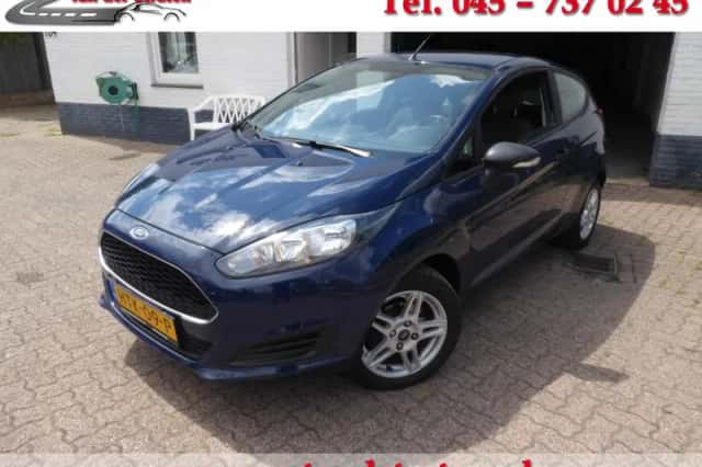 Ford Fiesta (2016) thumbnail 1