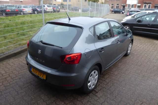 SEAT Ibiza (2014) thumbnail 6