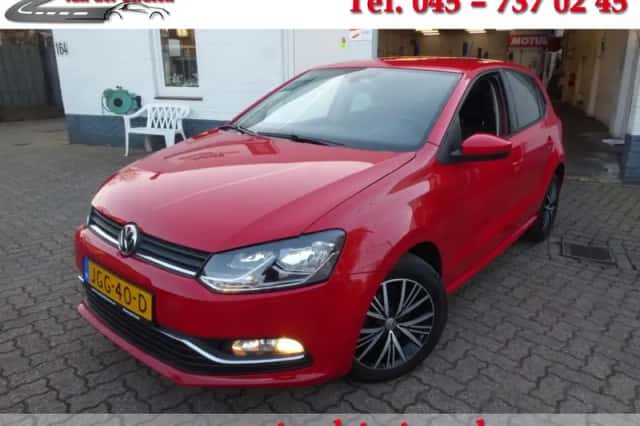 Volkswagen Polo (2016) thumbnail 1