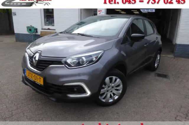 Renault Captur (2017) thumbnail 1