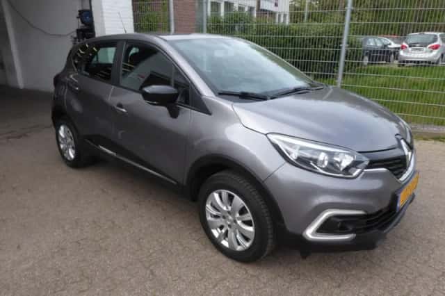 Renault Captur (2017) thumbnail 4