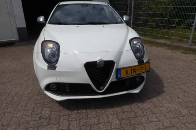 Alfa Romeo MiTo (2018) thumbnail 3