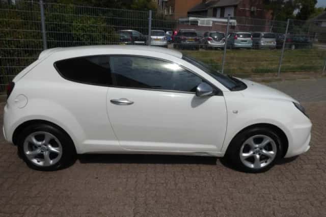 Alfa Romeo MiTo (2018) thumbnail 5