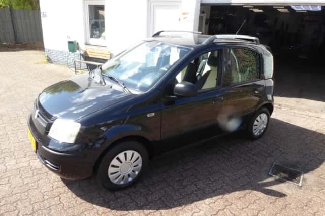 Fiat Panda (2009) thumbnail 2