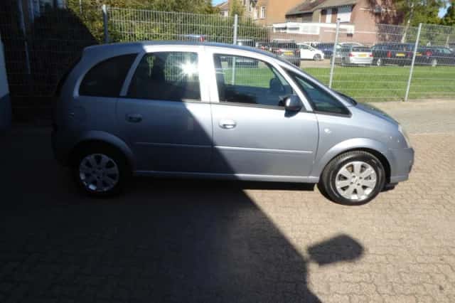 Opel Meriva (2006) thumbnail 5