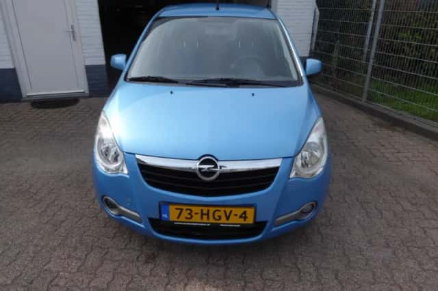 Opel Agila (2008) thumbnail 3