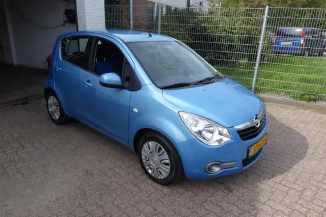 Opel Agila (2008) thumbnail 4
