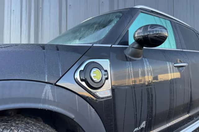 MINI Countryman (2017) thumbnail 5