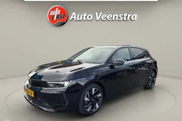 Opel Astra (2022) thumbnail 1