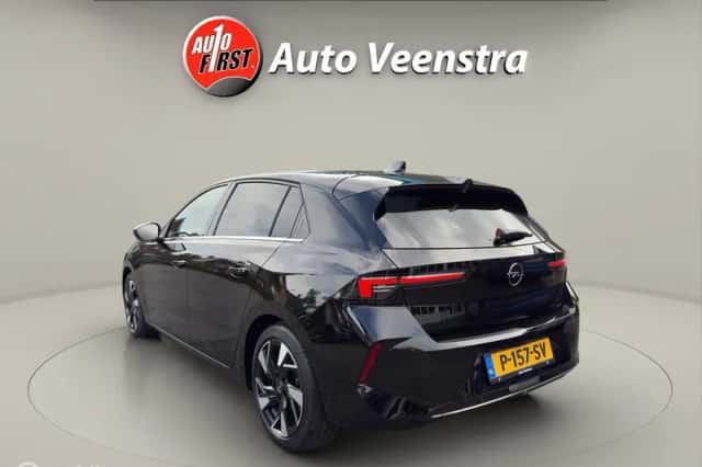 Opel Astra (2022) thumbnail 3