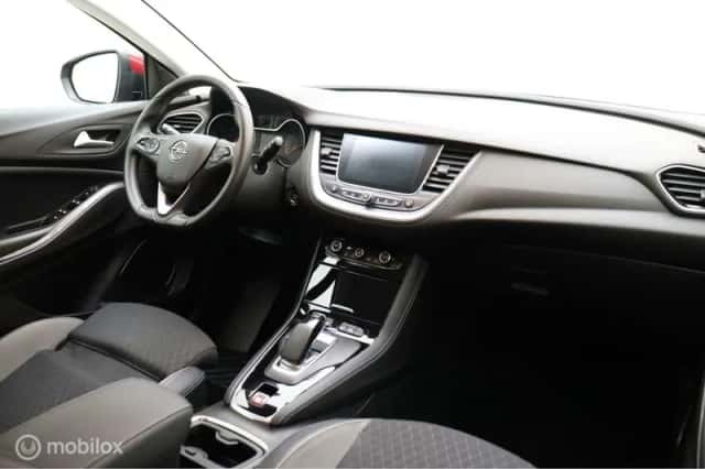 Opel Grandland (2020) thumbnail 3