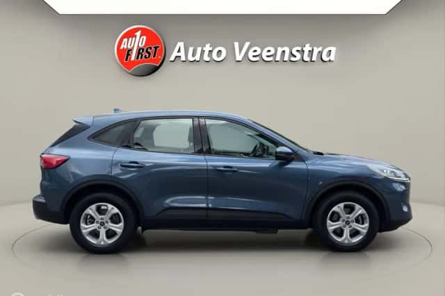 Ford Kuga (2022) thumbnail 6