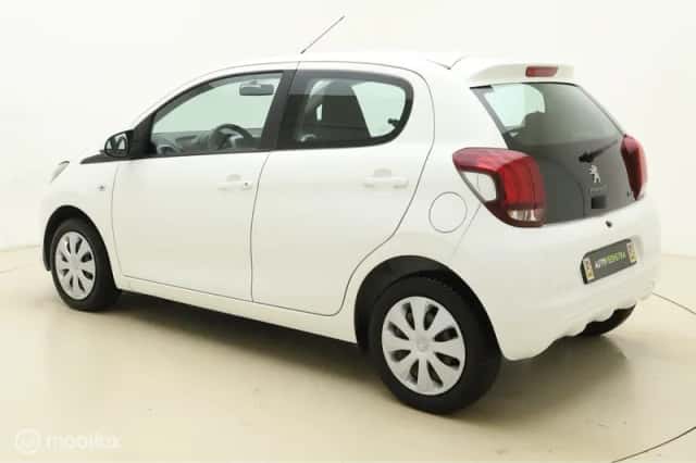 Peugeot 108 (2015) thumbnail 3