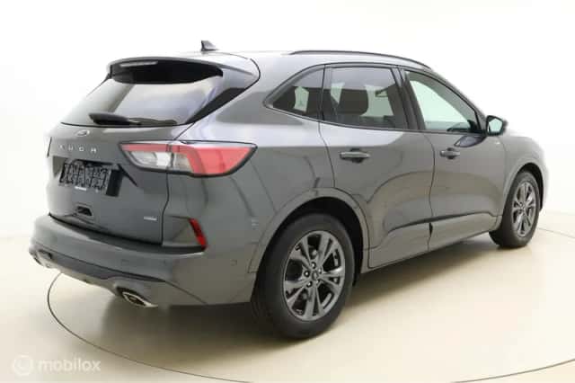 Ford Kuga (2020) thumbnail 5