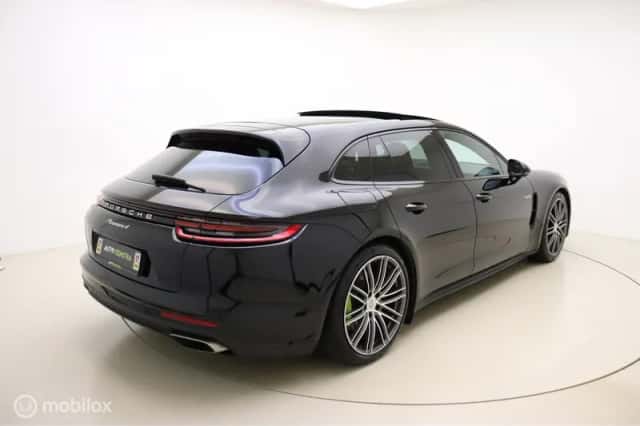 Porsche Panamera (2018) thumbnail 5