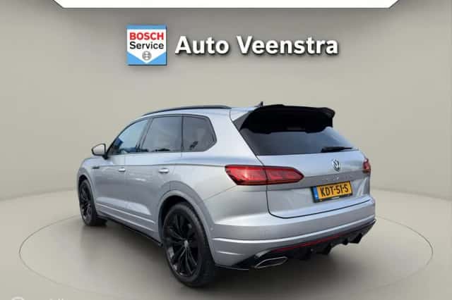 Volkswagen Touareg (2019) thumbnail 3