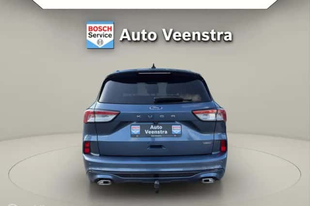 Ford Kuga (2022) thumbnail 4