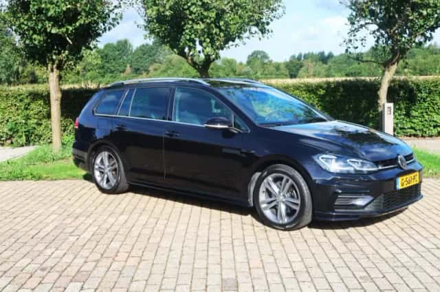 Volkswagen Golf (2019) thumbnail 3